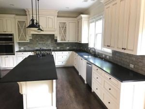 36718467_1729546747100273_5795455850759847936_n